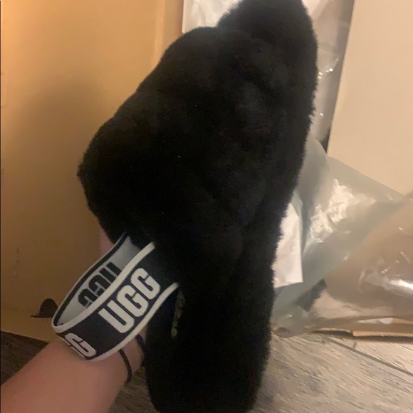 Black ugg slippers - Picture 5 of 6
